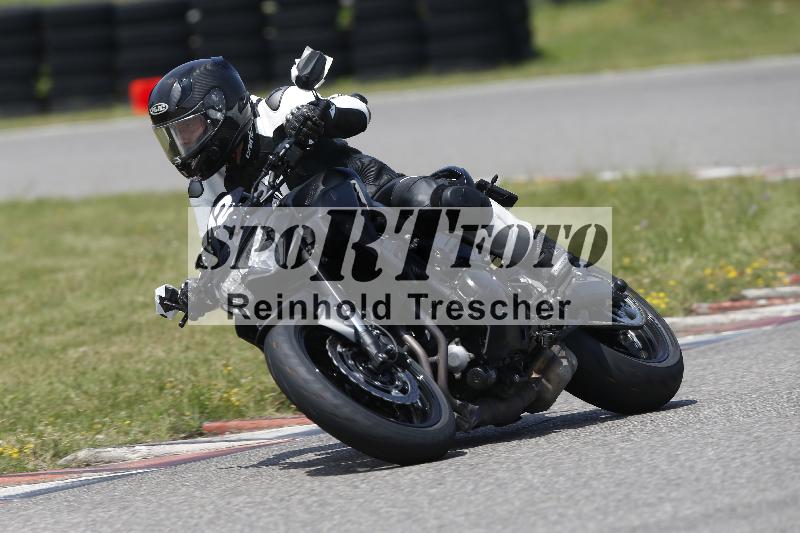 /27 12.06.2025 Ducati Schweiz Trackday Warmup  ADR/blau-bleu/12